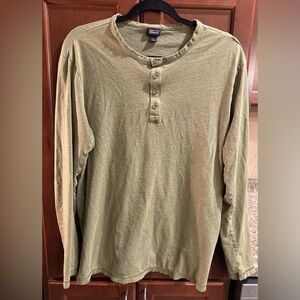 Patagonia Olive Green Henley Shirt size L